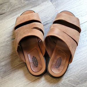 AZALEIA LEATHER SLIP ON SANDALS